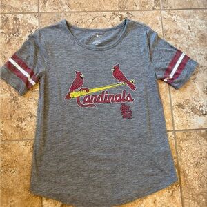 5th & Ocean Gray Tee with Red and Yellow Cardinals Graphic